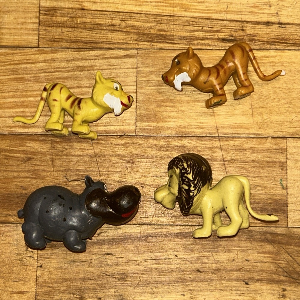 Vintage Dime Store Comical Rack Toys Plastic Small Figurines Hong Kong Circus D2